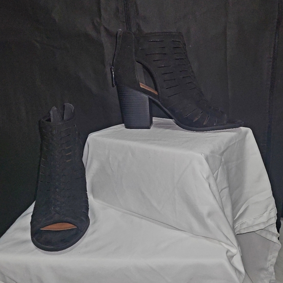 Used shoes - Picture 11 of 14